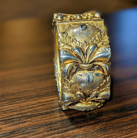 Gold Hinge Chunky Vintage Bangle Bracelet by Whiting & Davis - Picture 2 of 8